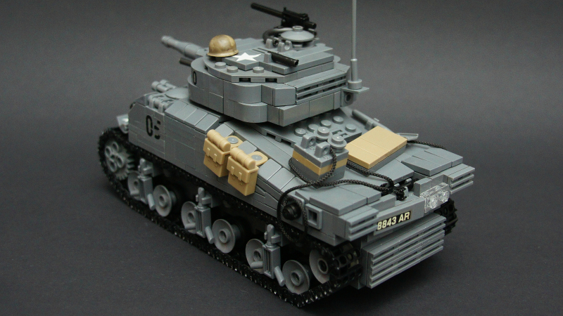Illustration for article titled This 14-Year-Old Kid Is A Lego Genius